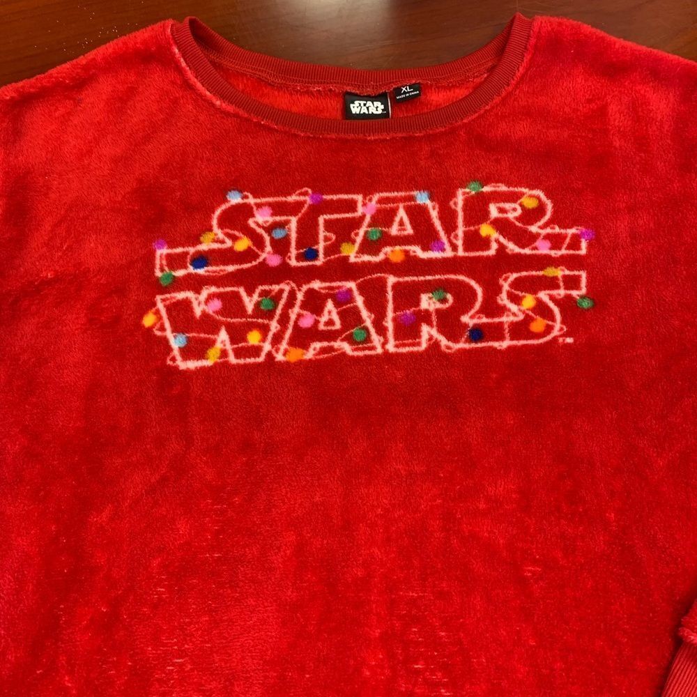 Star Wars Cozy Soft Christmas Lights Pajama Top sz XL EUC